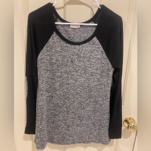 TWENTY SECOND Two-Tone Long Sleeve Top